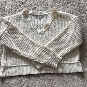 Aeropostale Ivory V-Neck Chunky Knit Sweater